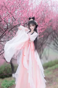A Floral Dreamscape: YiTuYu Vol.8854 Qi Luo Sheng De Xiao Su Su in Hanfu - image 14