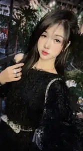 Elegant Girl Portrait: Captivating Asian Beauty, Refined Fashion Style - image 0