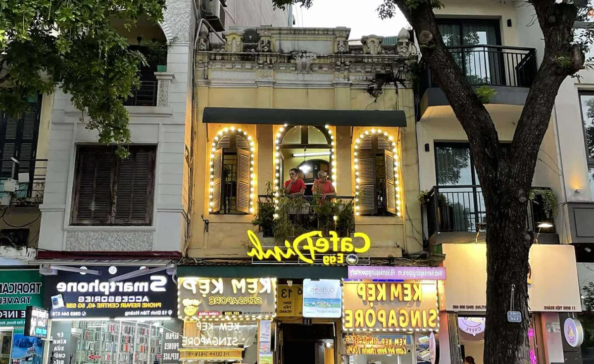 Hanoi Street Food: Budget-Friendly Eats Near the Iconic Ham Ca Map