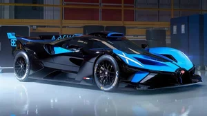 The World's Most Powerful Hypercars: A Deep Dive into High-Horsepower Engineering and Ultimate Speed - image 7