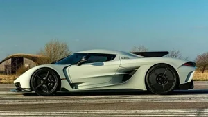 The World's Most Powerful Hypercars: A Deep Dive into High-Horsepower Engineering and Ultimate Speed - image 6
