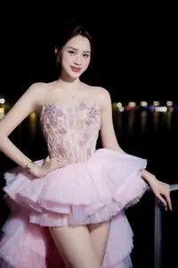Runner-up Phuong Anh's Elegant Beauty Shines Bright Amidst Sen Vang Departure News - image 3