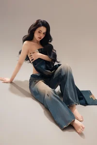 TikTok Sensation Bo Chanh Stuns Fans with Bold New Fashion Statements - image 0