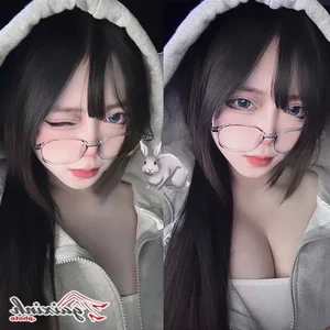 Exploring the Bold Fashion and Glamorous Style of Influencer Pi Tien - image 29