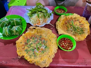 The Ultimate Hue Food Tour Guide: What to Eat in Vietnam's Imperial City - image 0
