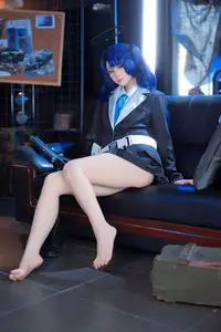 Coser Yu Yu Transforms into Blue Archive's Yuuka: Captivating Beauty in a Unique Photo Collection (45P) - image 16