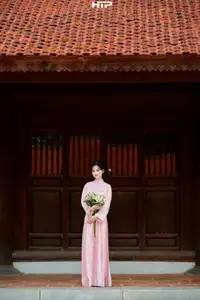 VGU No.194 Ao Dai: Timeless Vietnamese Elegance & Grace in Golden Hour 1000024567 - image 1