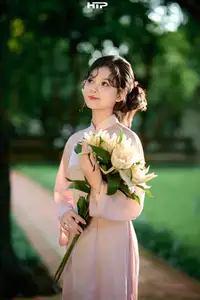 VGU No.194 Ao Dai: Timeless Vietnamese Elegance & Grace in Golden Hour 1000024567 - image 4