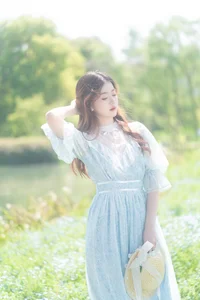 Elegant Visual Storytelling: YiTuYu Art Language Vol.6187 with Xing Xing Pao Fan - image 5