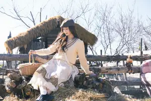 YiTuYu Vol.8531: A captivating glimpse of chickkii's sweet beauty and timeless vintage style - image 10