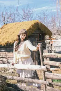YiTuYu Vol.8531: A captivating glimpse of chickkii's sweet beauty and timeless vintage style - image 9