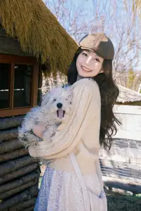 YiTuYu Vol.8531: A captivating glimpse of chickkii's sweet beauty and timeless vintage style - image 4