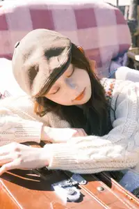 YiTuYu Vol.8531: A captivating glimpse of chickkii's sweet beauty and timeless vintage style - image 18