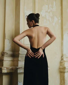 Ky Duyen Stuns with Breathtaking Curves and Elegant Fashion Photography - image 6