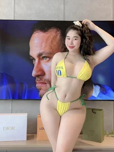 Stunning Gallery of Kieu Diem: The Fitness Influencer with Incredible 107cm Curves and Bold Style - image 9
