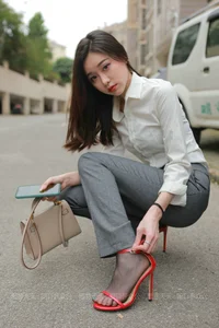IESS Sixiangjia 833: Jia Ye June Goddess Special Collection Featuring Elegant Leg Fashion - image 75