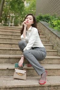 IESS Sixiangjia 833: Jia Ye June Goddess Special Collection Featuring Elegant Leg Fashion - image 46