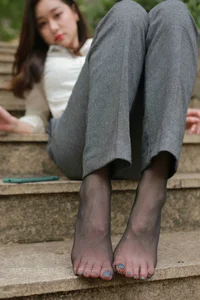 IESS Sixiangjia 833: Jia Ye June Goddess Special Collection Featuring Elegant Leg Fashion - image 63