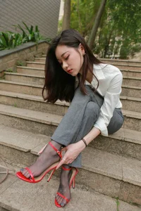 IESS Sixiangjia 833: Jia Ye June Goddess Special Collection Featuring Elegant Leg Fashion - image 50