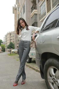 IESS Sixiangjia 833: Jia Ye June Goddess Special Collection Featuring Elegant Leg Fashion - image 26