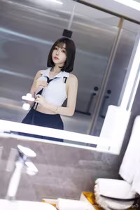 XiuRen No.10048: Discover the Alluring Charm of Xu Li Zhi Booty's Modern Style - image 10
