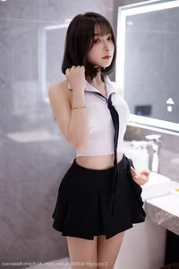 XiuRen No.10048: Discover the Alluring Charm of Xu Li Zhi Booty's Modern Style - image 6