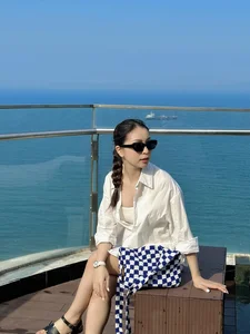 Nhat Le's Unfiltered Beauty: Comparing Facebook Photos to Reality - image 5
