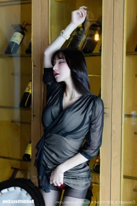 Zhou Yu Xi in YouMi Vol.482: Elegant Yunnan Travel Photography and Fashion Inspiration - image 31