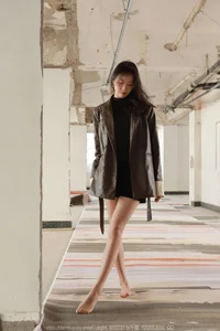 Urban Sophistication: IESS SXJ No.1946 Featuring Xiao Jiu in Blue - image 34
