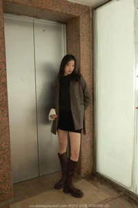 Urban Sophistication: IESS SXJ No.1946 Featuring Xiao Jiu in Blue - image 0
