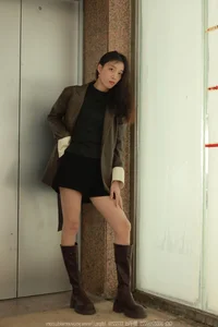 Urban Sophistication: IESS SXJ No.1946 Featuring Xiao Jiu in Blue - image 30