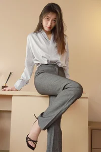 Modern Style and Grace: IESS Chiness Model SXJ No.1986 Featuring Xiaojiu - image 44