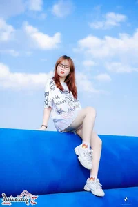 Thu Huong: The Vietnamese Hot Girl Mastering the Korean Idol Aesthetic - image 11