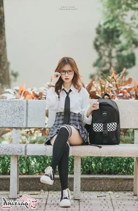 Thu Huong: The Vietnamese Hot Girl Mastering the Korean Idol Aesthetic - image 3
