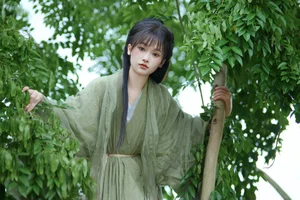 Contemporary Elegance: YiTuYu Art Language Vol.7347 Featuring Xiao Xiao Yu - image 19