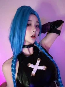 Stunning Ahri Cosplay: Streamer Recreates Faker’s Immortal Legend Skin in High Detail - image 1