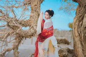 Coser Cherry Meow's 'Jinghong' Hanfu Photoshoot: Captivating Ancient Elegance - image 8