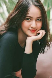 Exploring the Life of Influencer Mai Tay One Year After Marrying a Saigon Heir - image 0