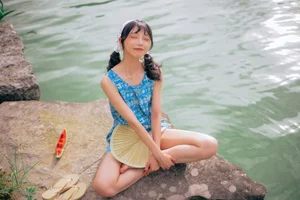 Minimalist Visuals: YiTuYu Art Language Vol.5820 Featuring Model Cmz - image 0