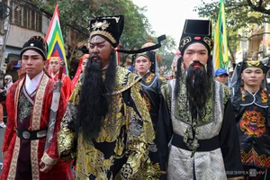Vibrant Street Festivals: God of Wealth and Bao Gong Celebrations in Vietnam - image 3