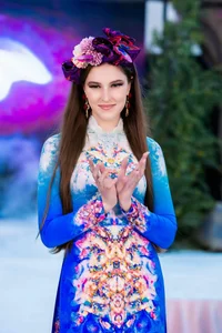 Vietnamese Ao Dai Wedding Fashion: A Cultural Sensation on the US Stage - image 2