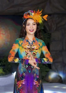 Vietnamese Ao Dai Wedding Fashion: A Cultural Sensation on the US Stage - image 4