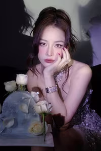 Chi Pu: What makes the Vietnamese beauty praised by Chinese media as 'most beautiful in Vietnam' so captivating? - image 4