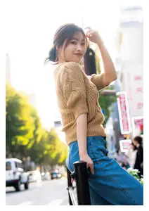 JP Chiyori Nakanishi's Radiant Charm in "Chiyori Biyori" 1st Photobook Part01: Captivating Urban Moments - image 10