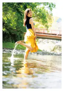 JP Chiyori Nakanishi's Radiant Charm in "Chiyori Biyori" 1st Photobook Part01: Captivating Urban Moments - image 18