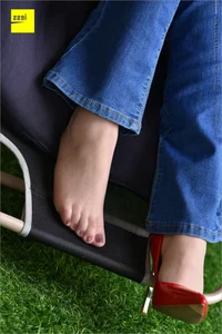 IESS 224: Guang Yan in Casual Jeans and Red Heels - image 57