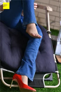 IESS 224: Guang Yan in Casual Jeans and Red Heels - image 15