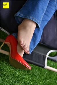IESS 224: Guang Yan in Casual Jeans and Red Heels - image 43