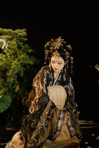 YiTuYu Art Language Vol.6699: Capturing the Playful Elegance of Xiao Xi Ya - image 11