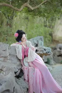 Mao Mao Mao A Yi Vol.8669: Elegant Traditional Beauty, YiTuYu Art - image 0